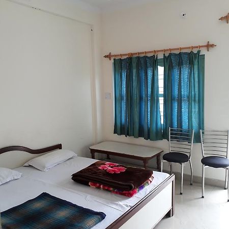 Hotel Govind Rudraprayāg Kültér fotó